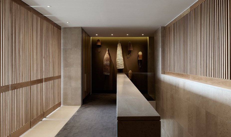 Mathieson Hotel Realm Upper Suite 01